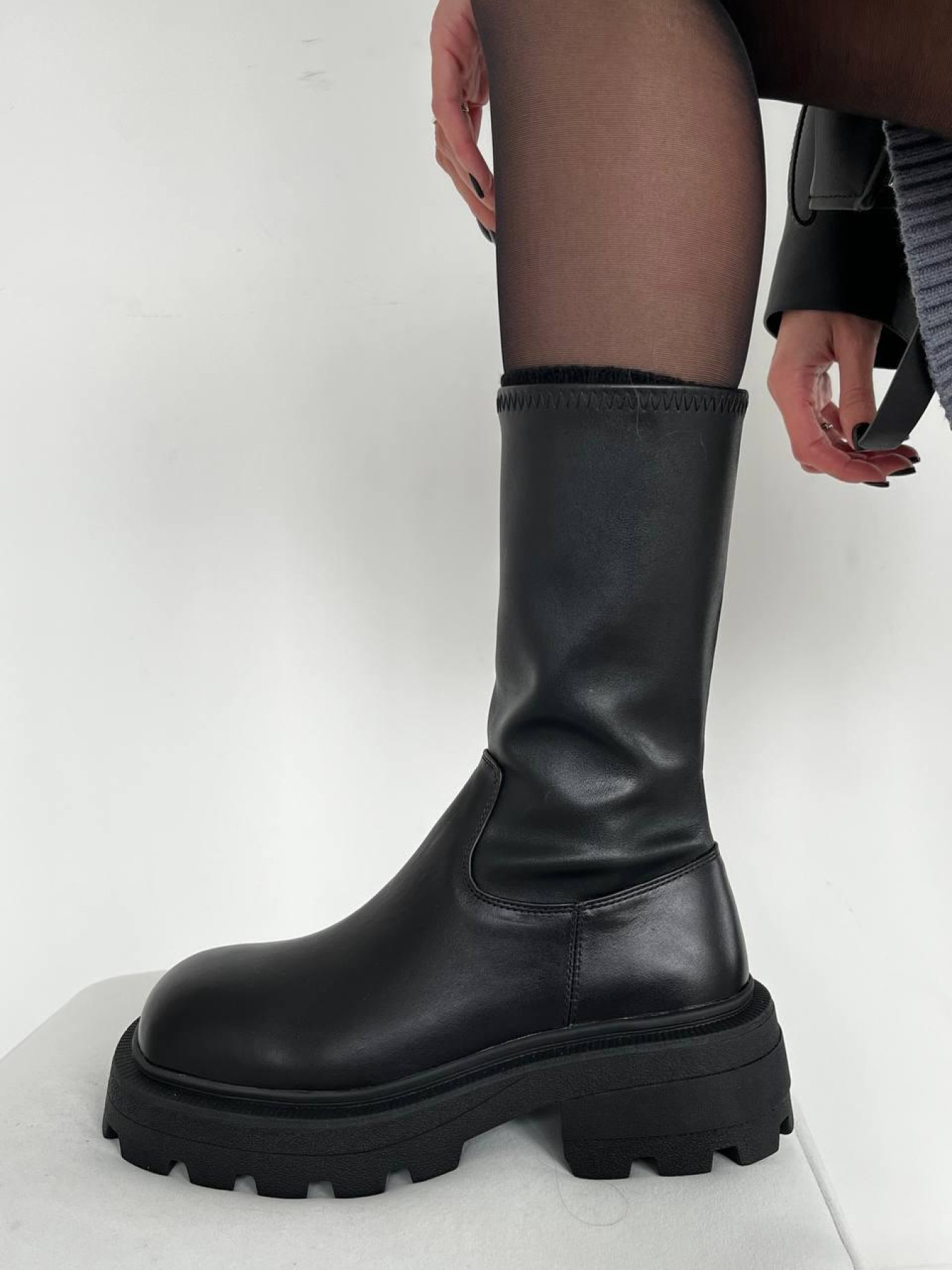 Ботинки из кожи и стрейча на байке (522) модель P_133409-S36_145723 Фото