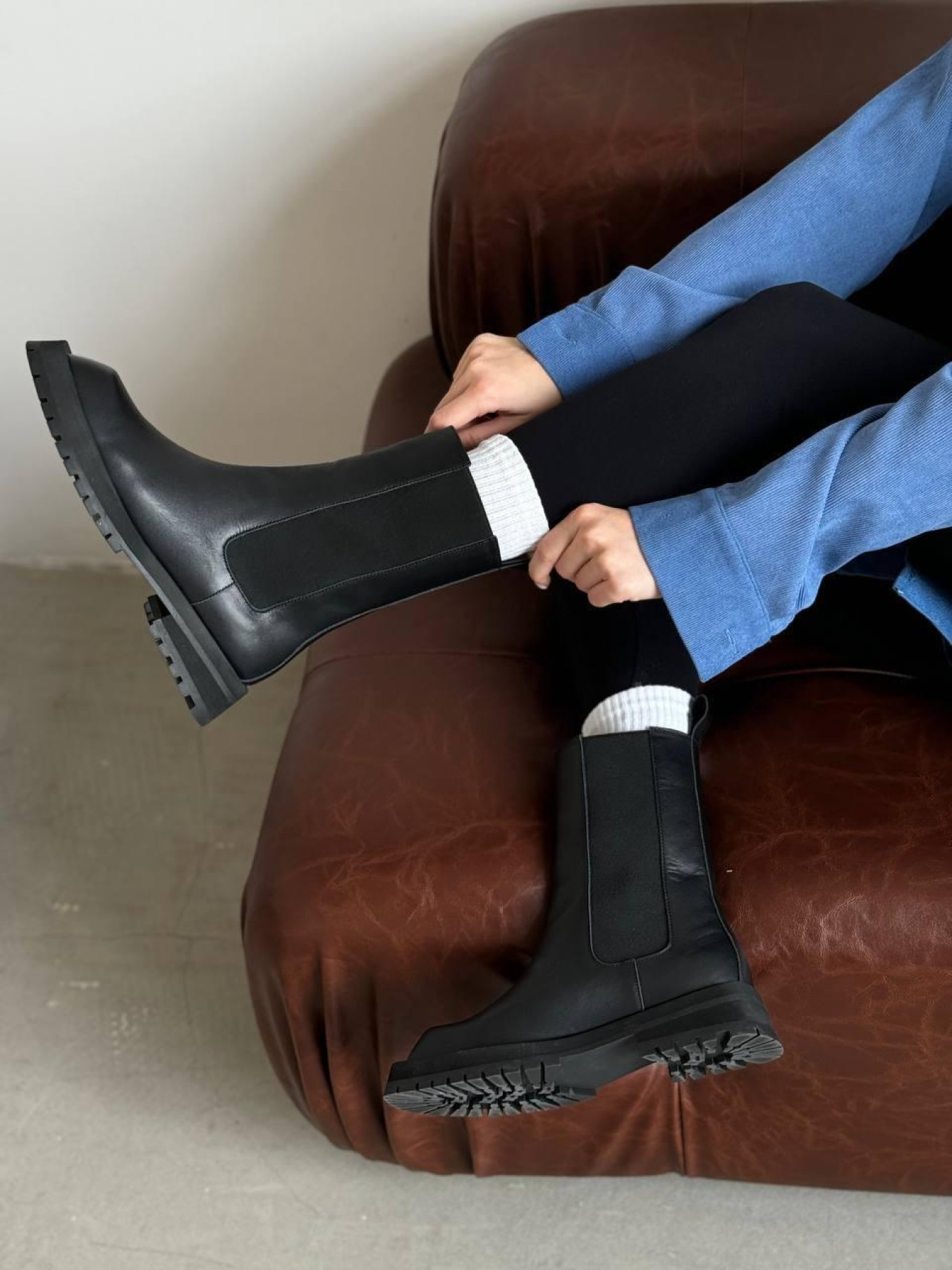 Високі шкіряні челсі без ремінця — чорна класика (516) модель P_157306-S36_157306 Фото