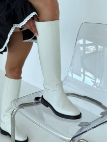 Высокие сапоги труба из натуральной кожи в цвете холодный белый на байке (619) модель P_195636-S38_195667 Фото