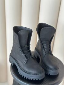 Ботинки шкіра (нубук) чорні на байці (511/21451) модель P_190457-S36_190457 Фото