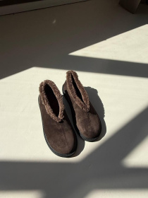 Угги из натуральной замши темно-шоколадного цвета с мехом Альпи (544) модель P_228068-S37_228075 Фото