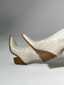 Женские высокие кожаные казаки цвета лотос с байковой подкладкой (629) модель P_179872-S36_198453 Фото