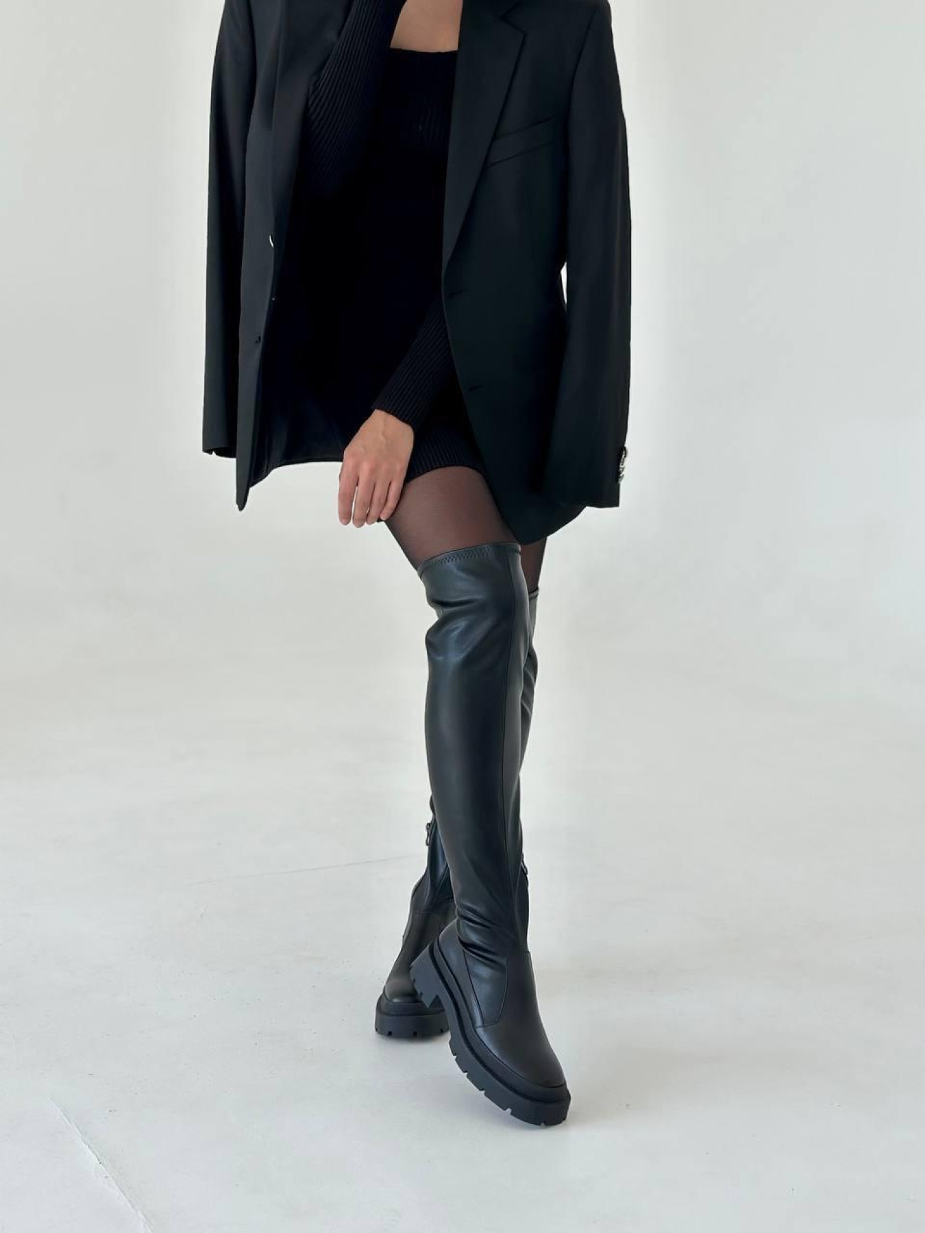 Ботфорты из натуральной кожи с овчиной черные (900/21181) модель P_137353-S38_170978 Фото