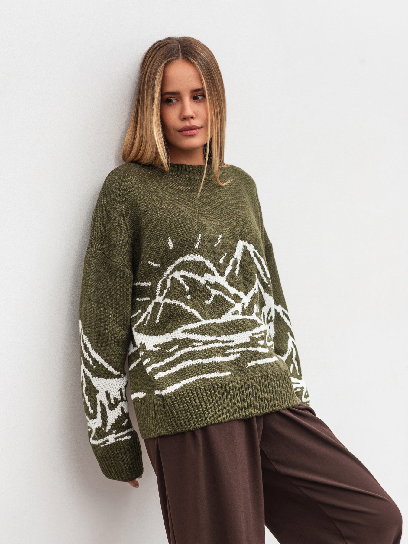 Свитер "Шепит" Romashka модель 399011803032 Фото