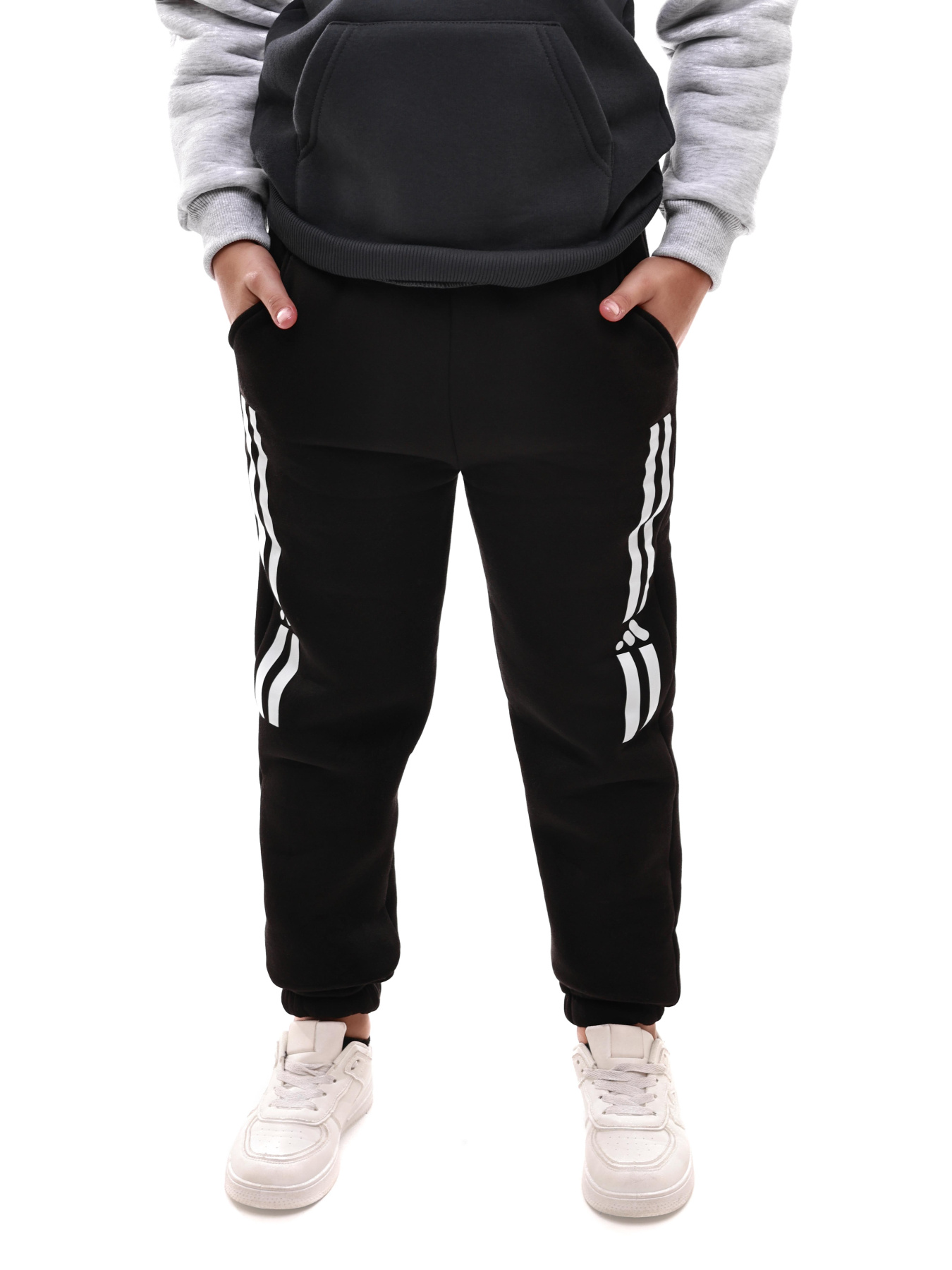 Спортивні штани LIKE модель 707876 Спортивні штани LIKE модель 707876 Фото