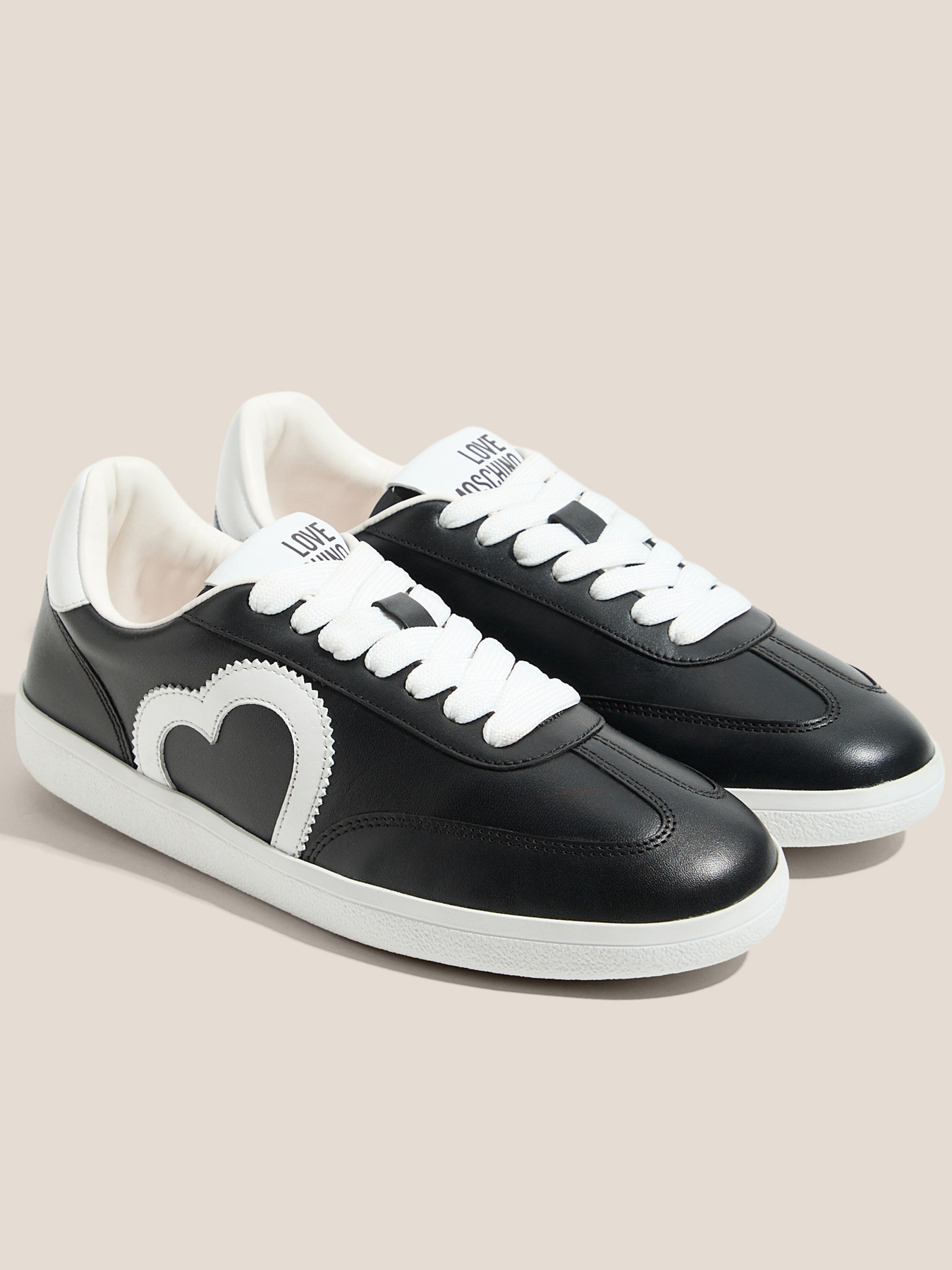 Кроссовки Moschino модель JA15112G0NIA100A Фото