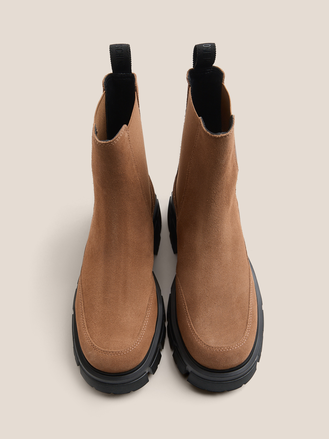 Ботинки и сапоги Moschino модель JA24075G0NIG0210 Фото