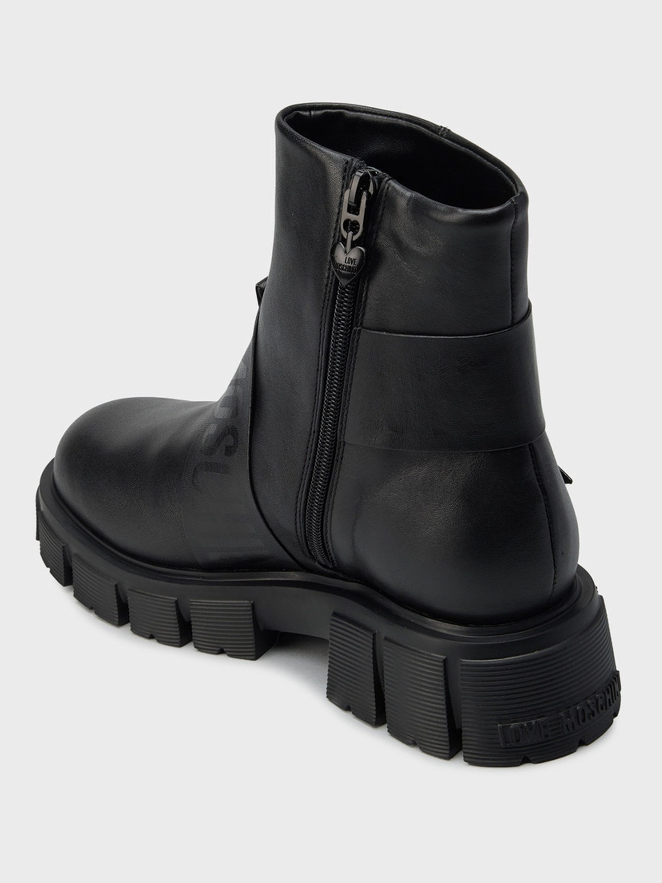 Ботинки Moschino модель JA24115G0NIAX000 Фото