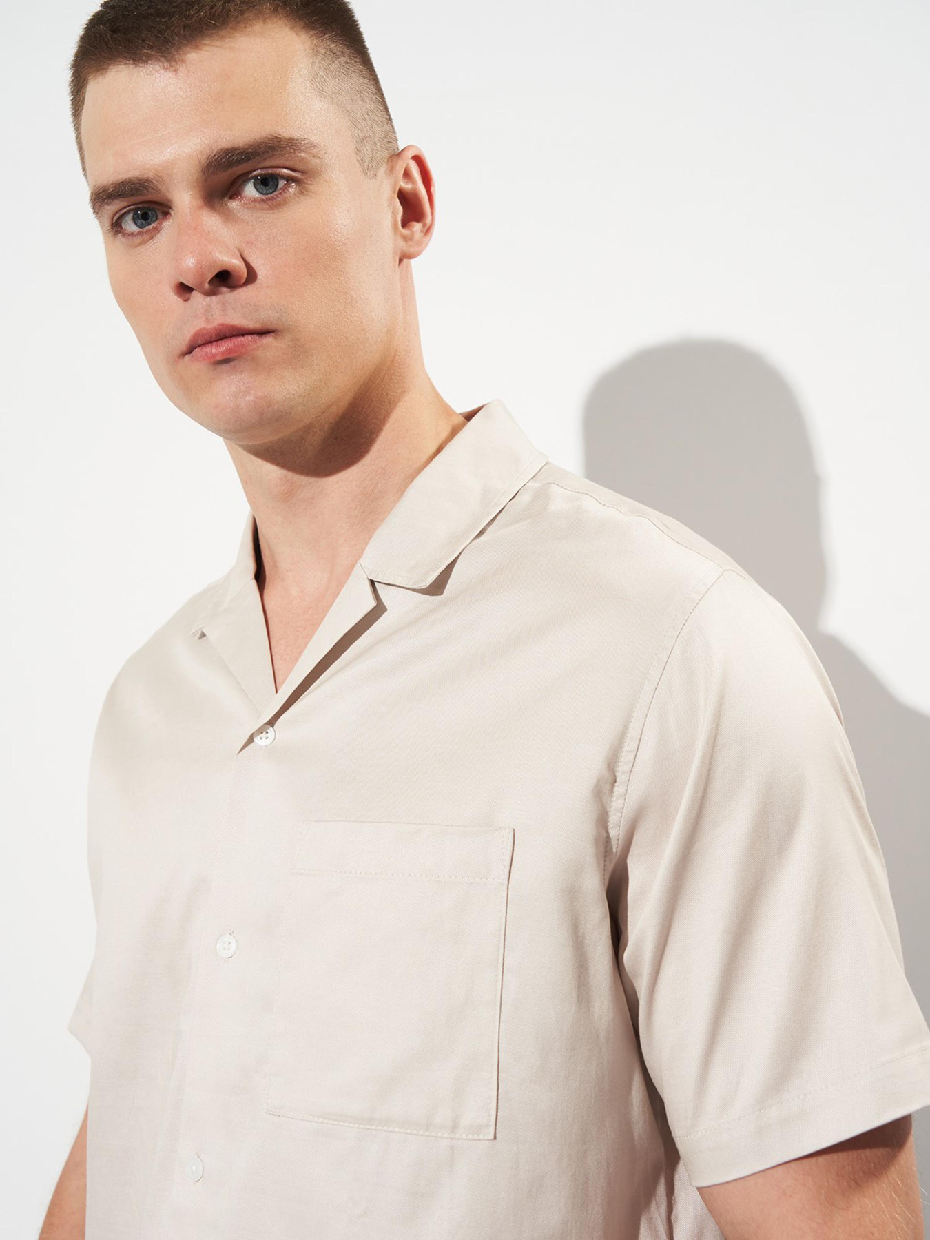 Рубашка H&M модель 9714813wer_Светло-серый Фото