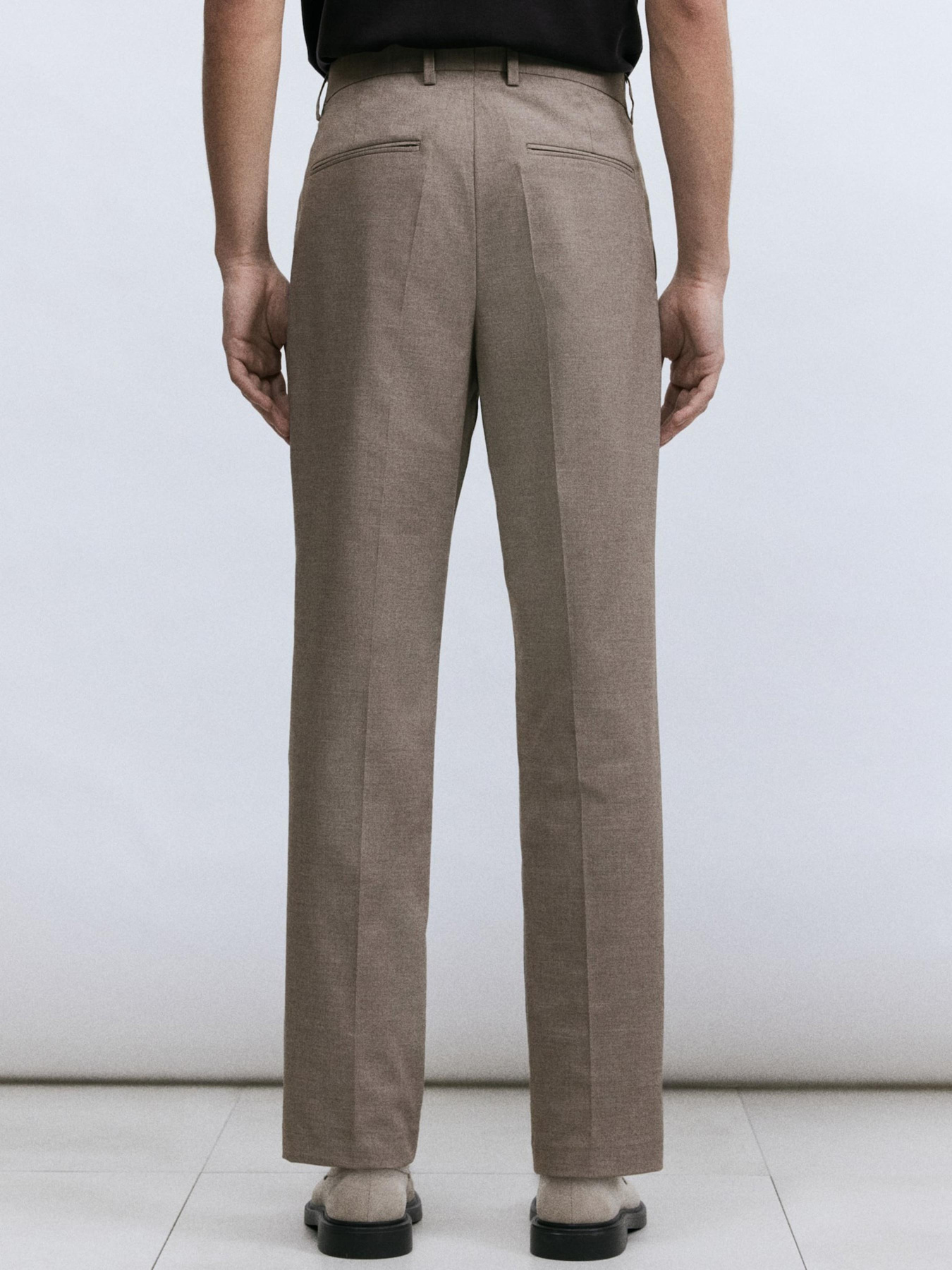 Брюки классические H&M модель 7140322wer_Темно-бежевый Фото