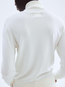 Свитер H&M модель 6736673wer_Молочный Фото