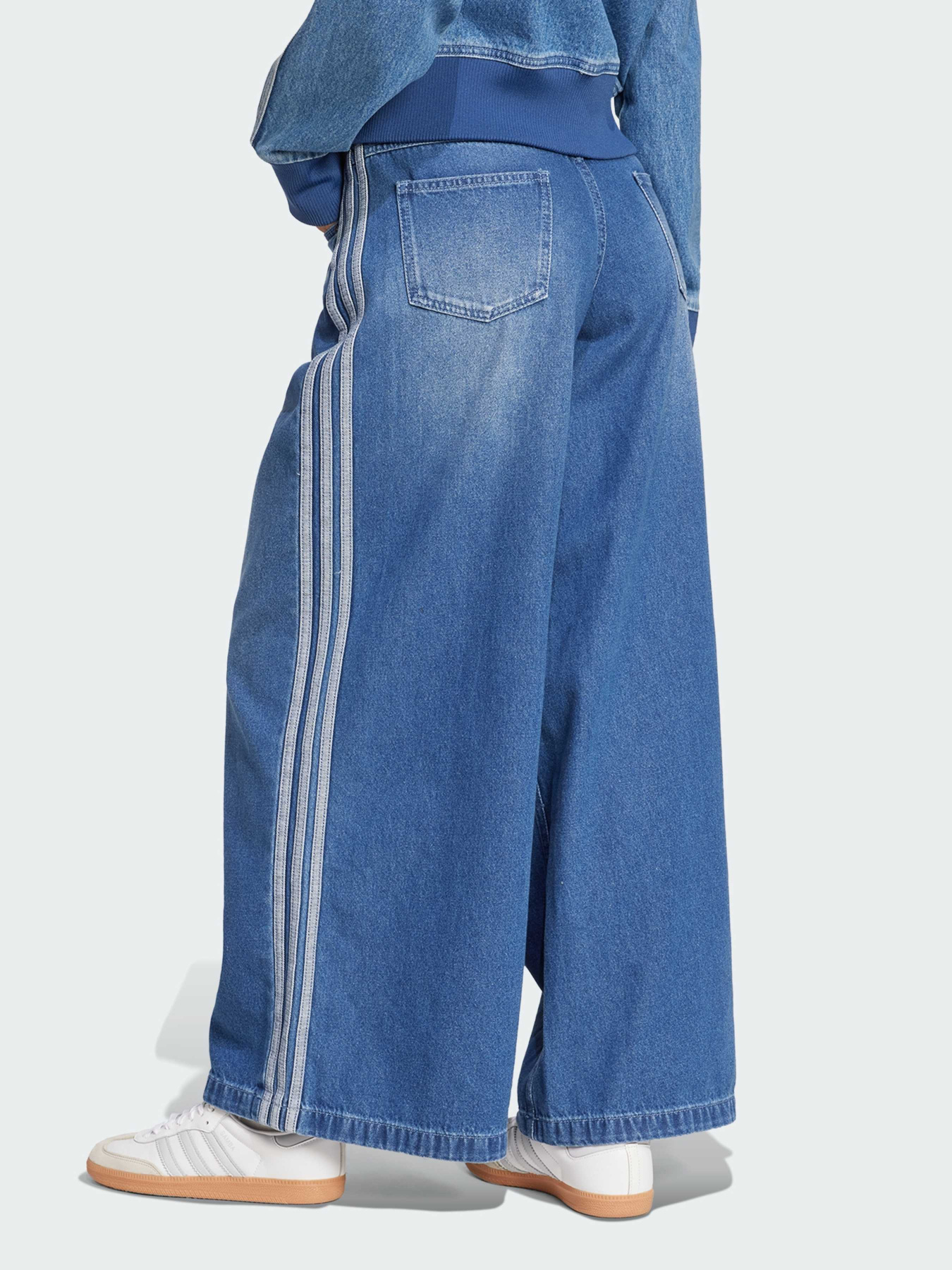 Широкі джинси Adidas Adicolor модель JV7454 Фото