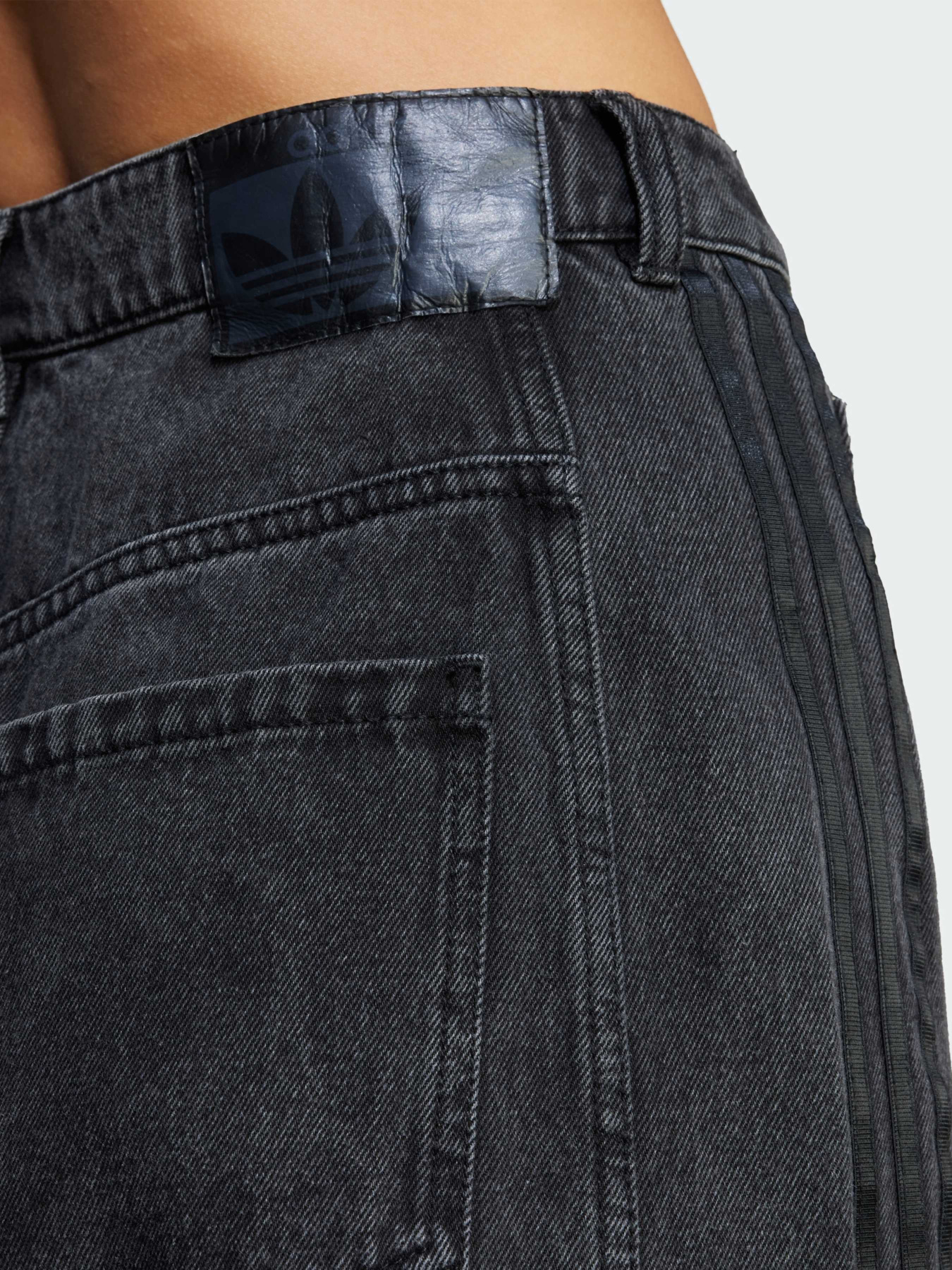 Широкие джинсы Adidas модель JX9213 Фото