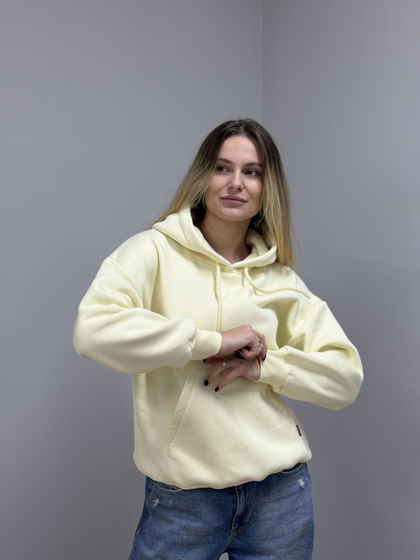 Худі з капюшоном жіночий світлий лимон модель M0211.4-1055 Фото