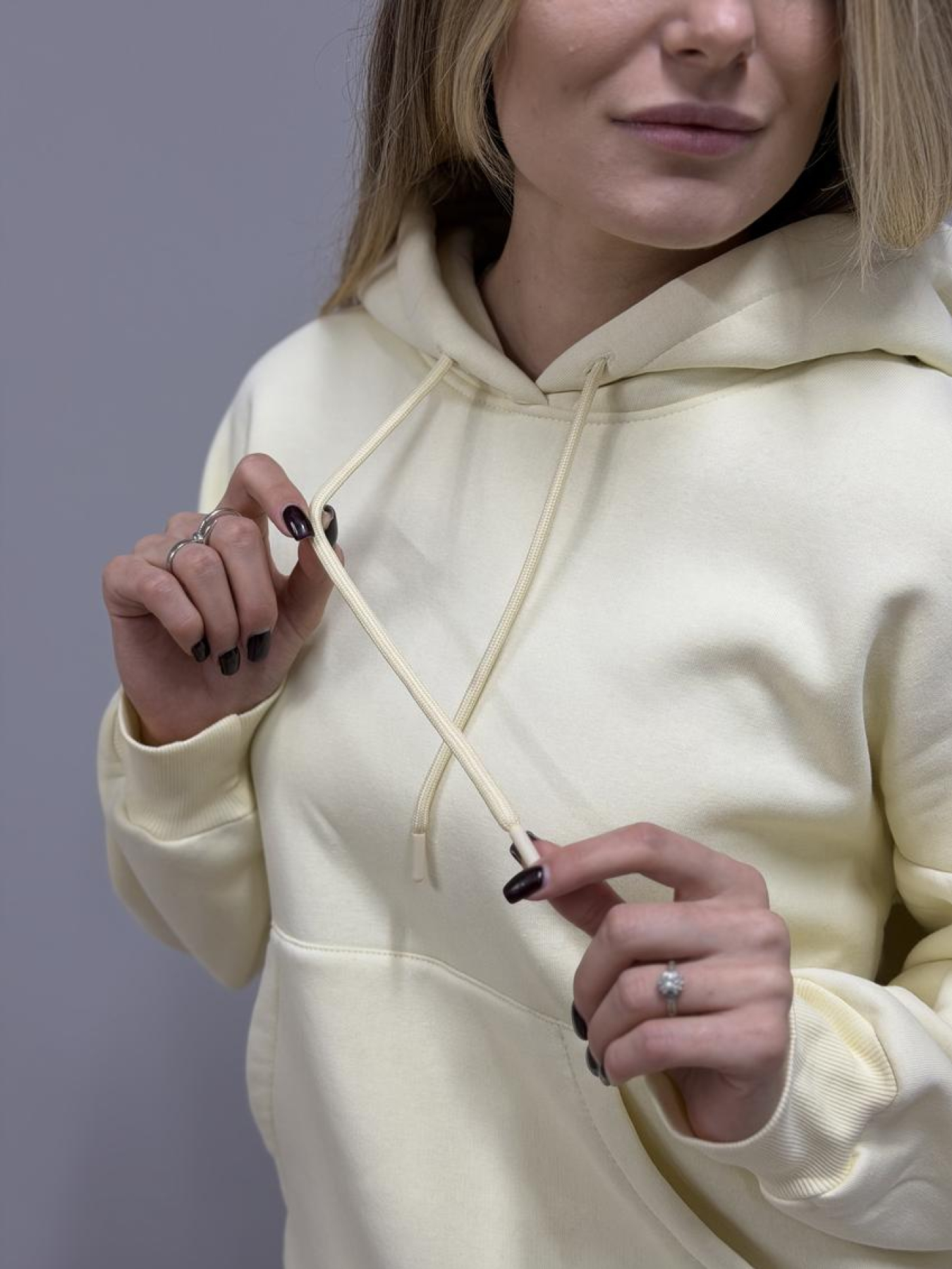 Худі з капюшоном жіночий світлий лимон модель M0211.4-1055 Фото