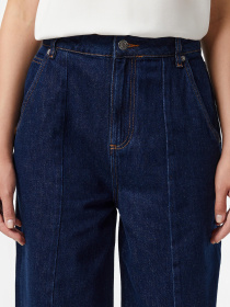 Джинсы мом Lacoste модель HF2622MK9 Фото