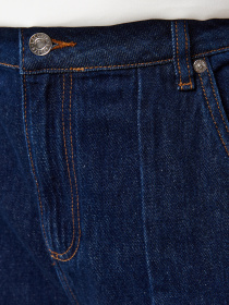 Джинсы мом Lacoste модель HF2622MK9 Фото