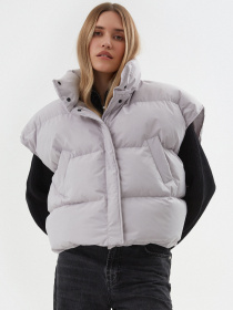 Утепленный жилет Estro модель 22441-3-28910 Утепленный жилет Estro модель 22441-3-28910 Фото