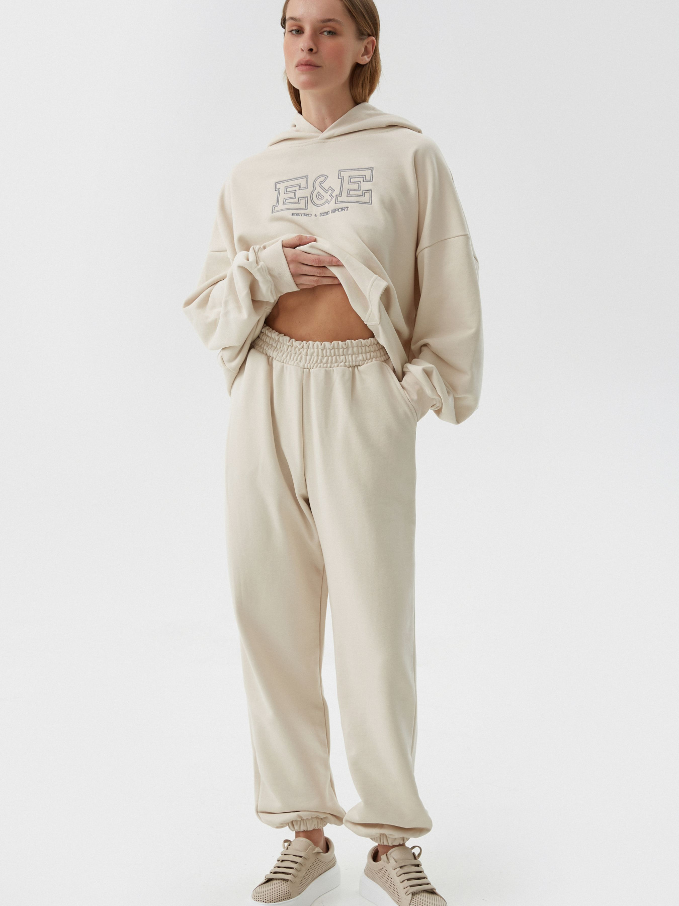 Костюм ES8 2410-02-06423, колір бежевий модель 2410-02-06423 Костюм ES8 2410-02-06423, колір бежевий модель 2410-02-06423 Фото