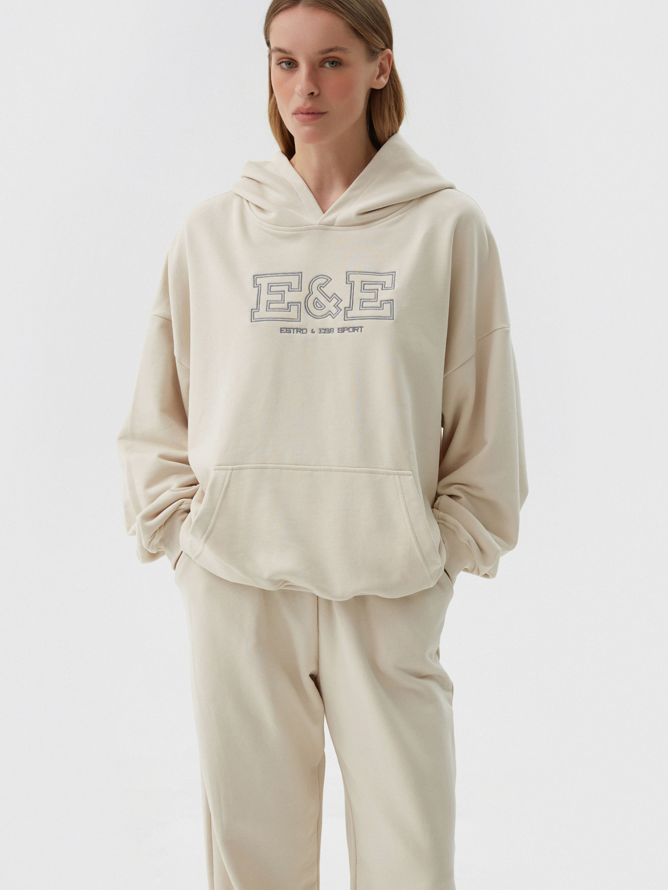 Костюм ES8 2410-02-06423, колір бежевий модель 2410-02-06423 Костюм ES8 2410-02-06423, колір бежевий модель 2410-02-06423 Фото