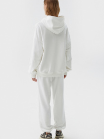 Костюм ES8 2410-03-06402, колір білий модель 2410-03-06402 Костюм ES8 2410-03-06402, колір білий модель 2410-03-06402 Фото