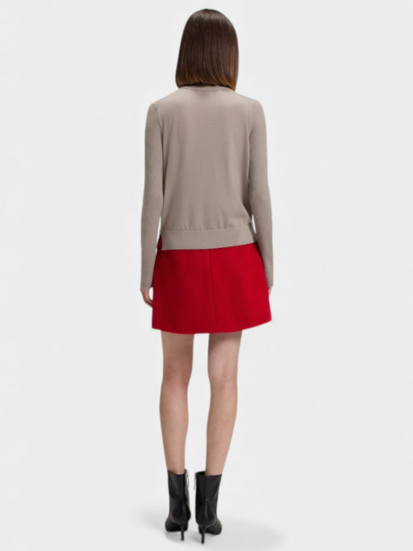 Бежевый гольф Sedenniak из шерсти мериноса модель 11429 Бежевый гольф Sedenniak из шерсти мериноса модель 11429 Фото