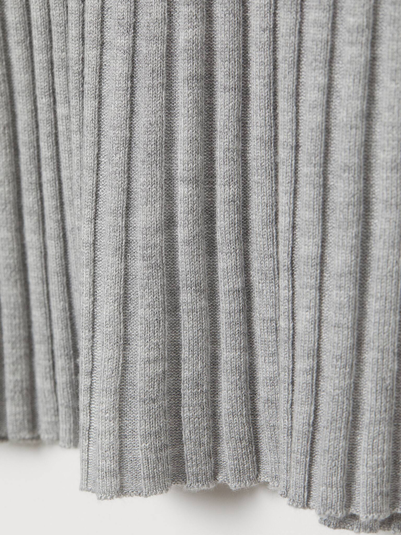 Спідниця міді H&M модель 8516991wer_Серый Фото