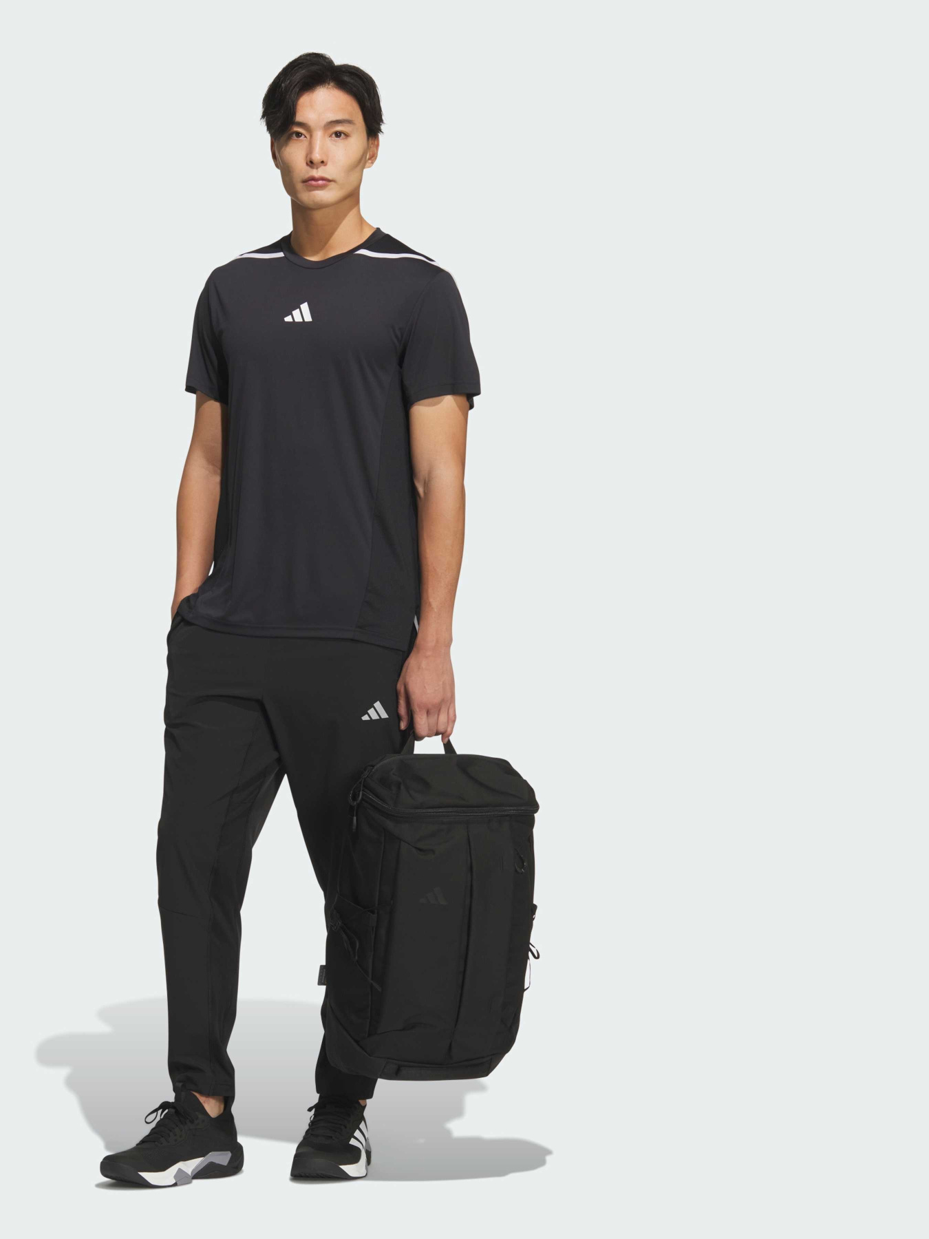 Повседневный рюкзак Adidas модель JM4992 Повседневный рюкзак Adidas модель JM4992 Фото