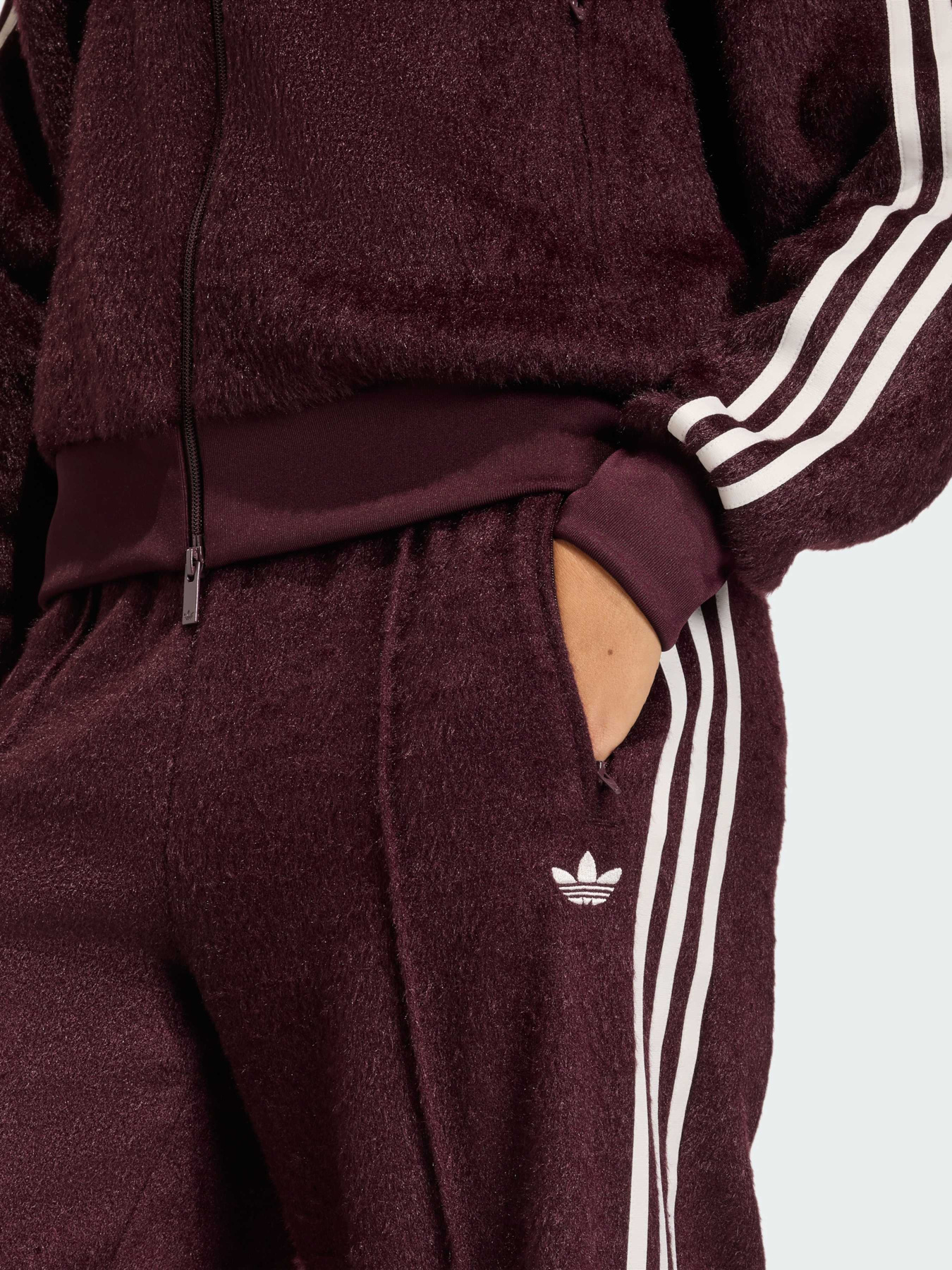 Повседневные штаны Adidas модель KS0414 Повседневные штаны Adidas модель KS0414 Фото