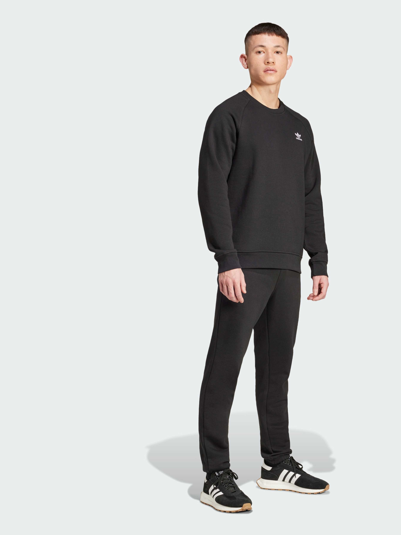 Повсякденні штани Adidas модель IY7361 Повсякденні штани Adidas модель IY7361 Фото