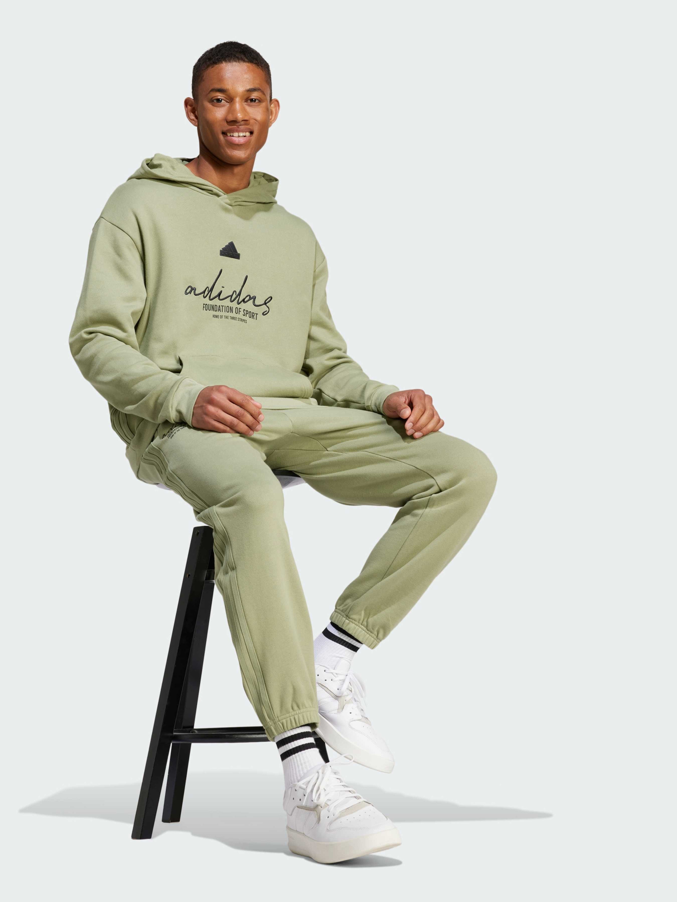 Худі Adidas модель IW3535 Фото