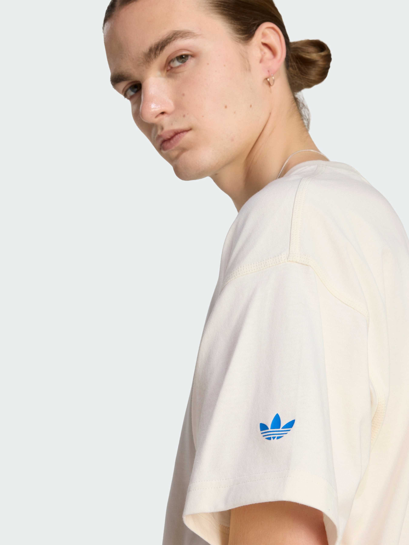 Футболка Adidas модель KQ6345 Футболка Adidas модель KQ6345 Фото