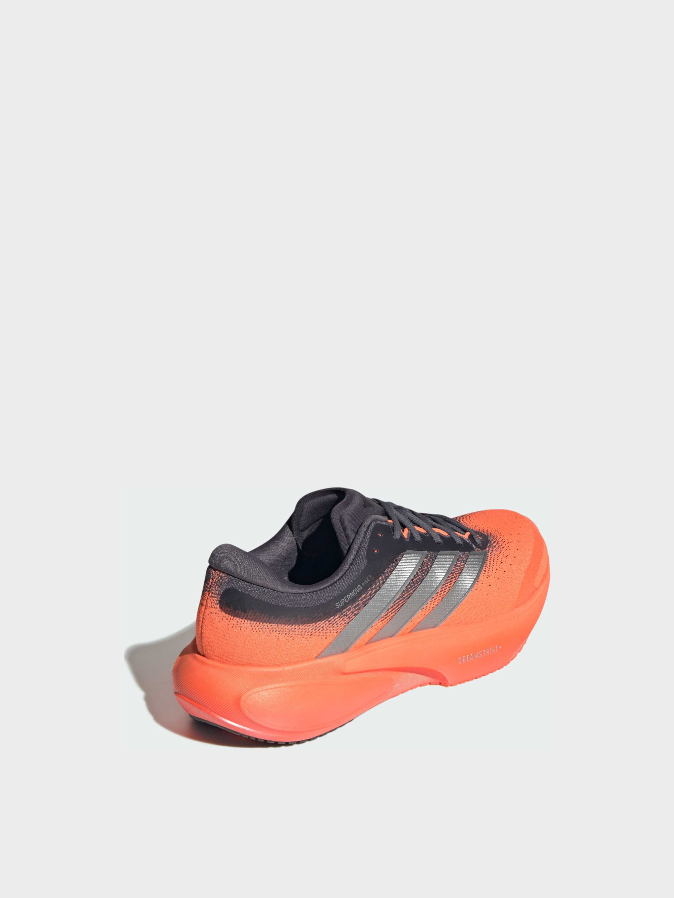 Кросівки для бігу Adidas Supernova модель JP8689 Фото