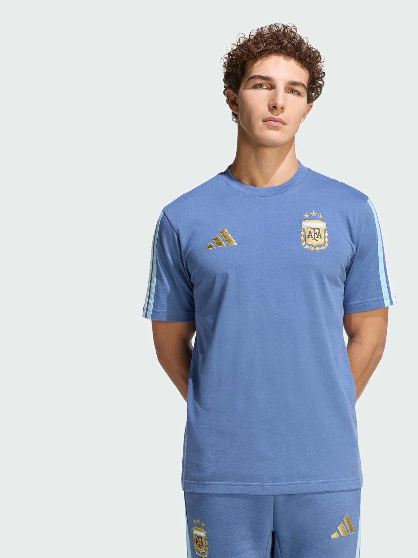 Спортивная футболка Adidas модель JZ6296 Спортивная футболка Adidas модель JZ6296 Фото