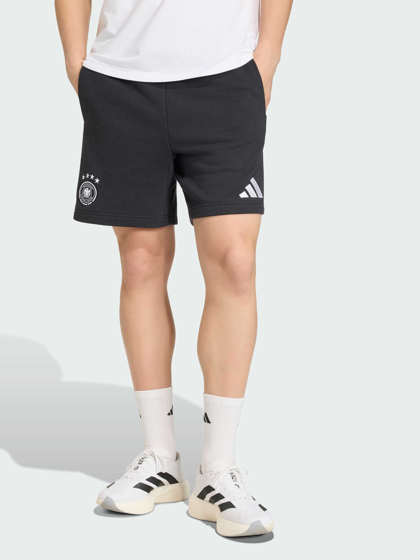 Спортивні шорти Adidas модель JZ9353 Спортивні шорти Adidas модель JZ9353 Фото