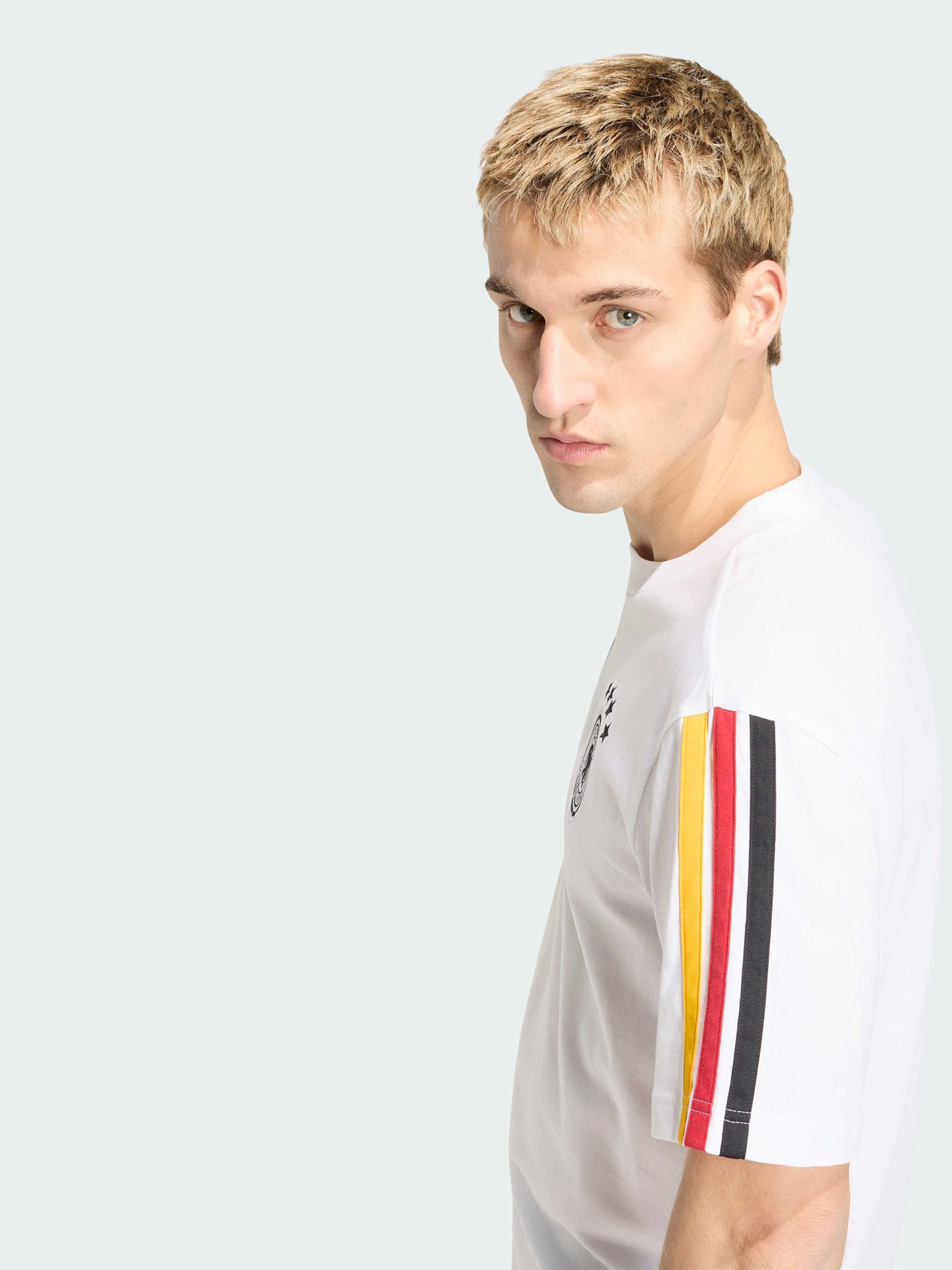 Спортивна футболка Adidas модель KB4401 Спортивна футболка Adidas модель KB4401 Фото