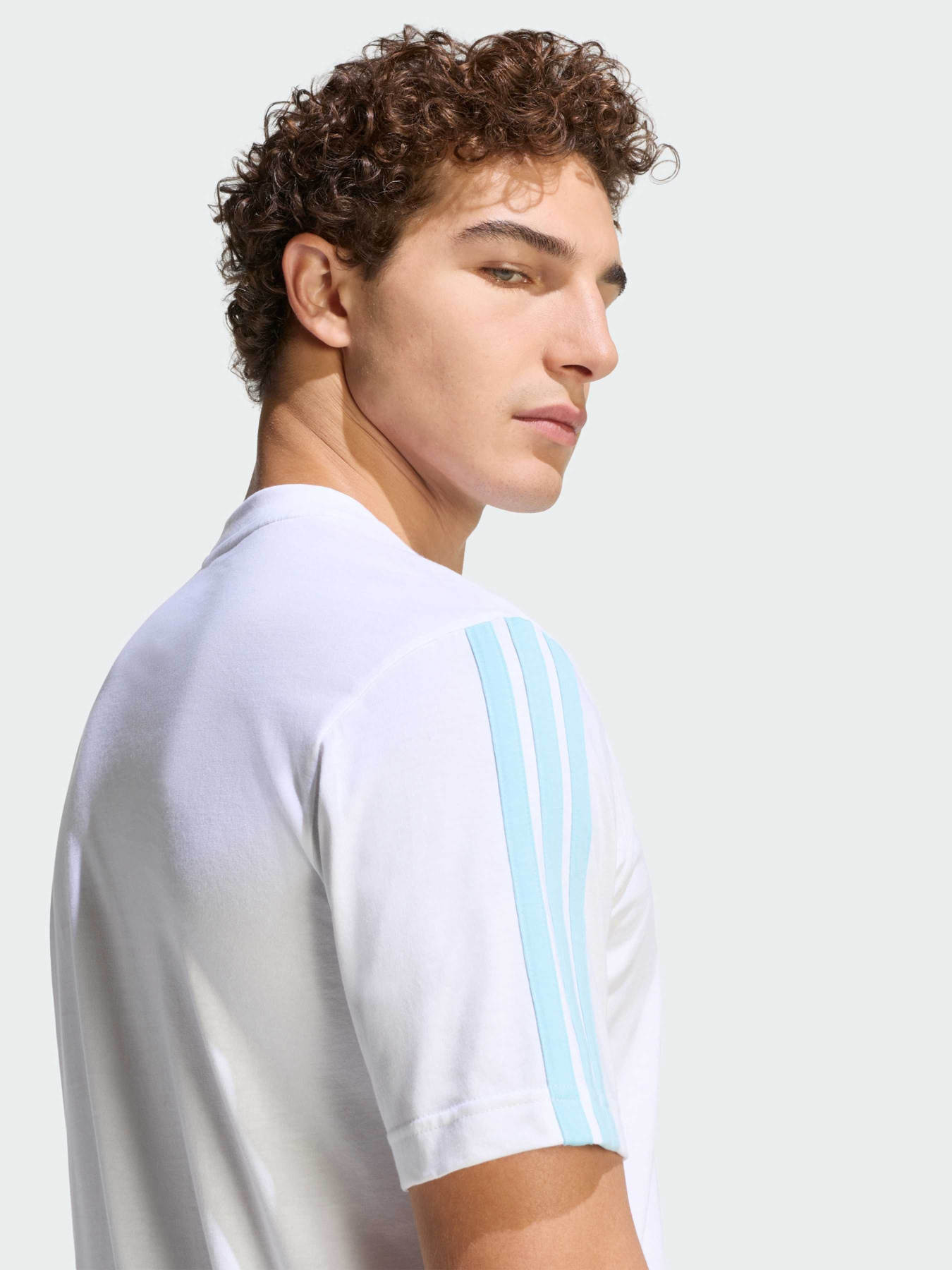 Футболка спортивная Adidas модель KF0327 Футболка спортивная Adidas модель KF0327 Фото