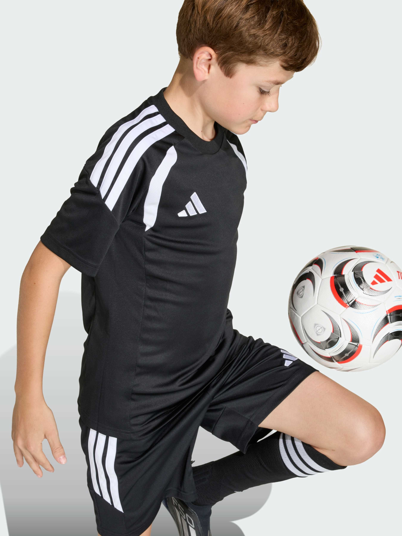 Футболка Adidas Tiro модель KB1319 Футболка Adidas Tiro модель KB1319 Фото