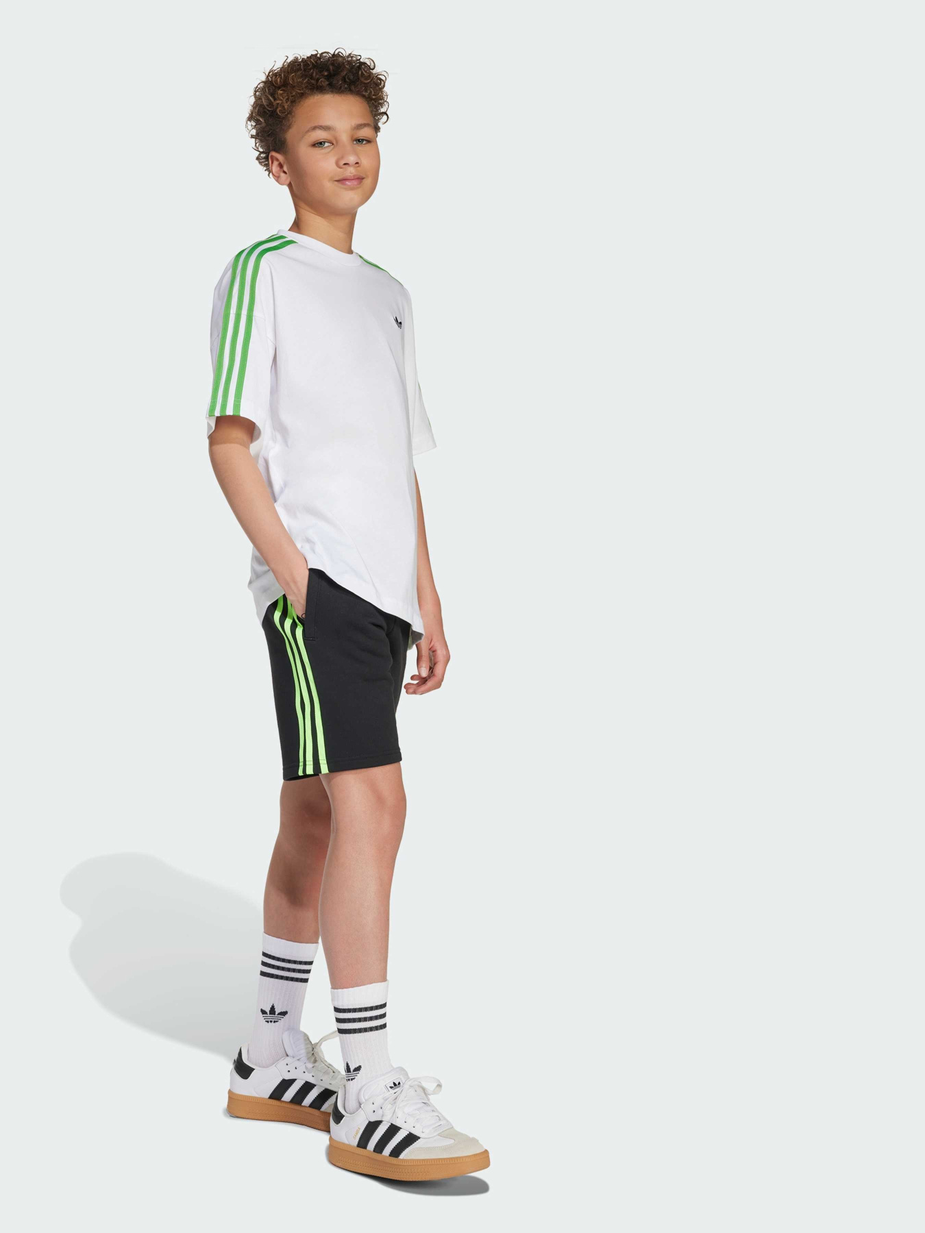 Футболка Adidas Graphics модель JW7750 Фото