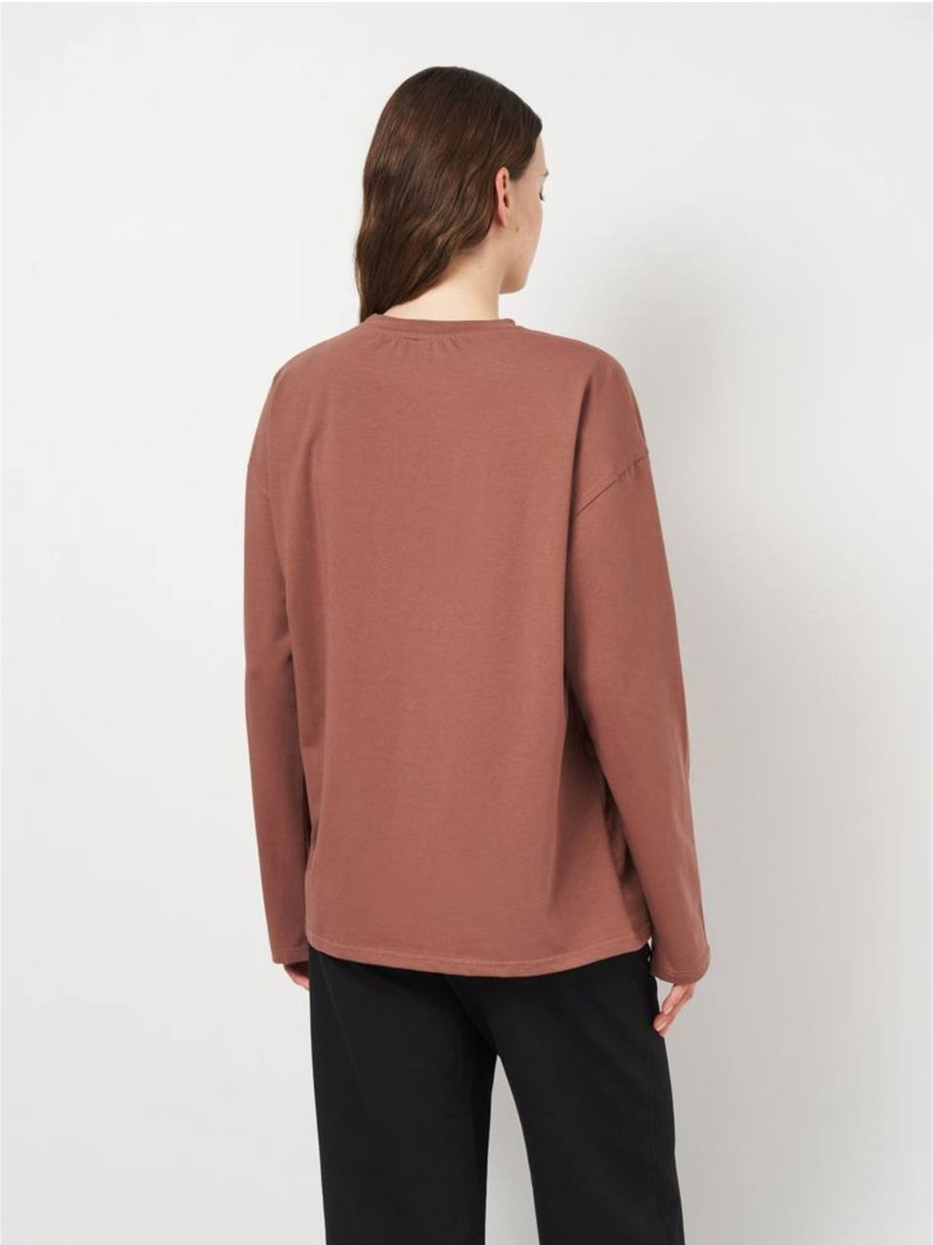 Лонгслив женский оверсайз капучино модель Wn202 Фото