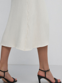 Платье миди Estro модель 0231-1214201 Фото