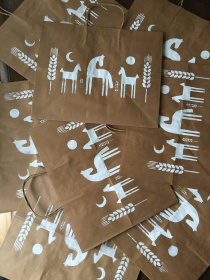 Трикотажный желтый плед украинского производства -  Семейство лошадок MyScarf модель 9661430515681782 Фото