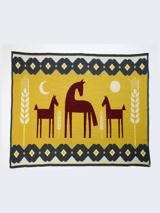 Трикотажный желтый плед украинского производства -  Семейство лошадок модель 9661430515681782 Фото