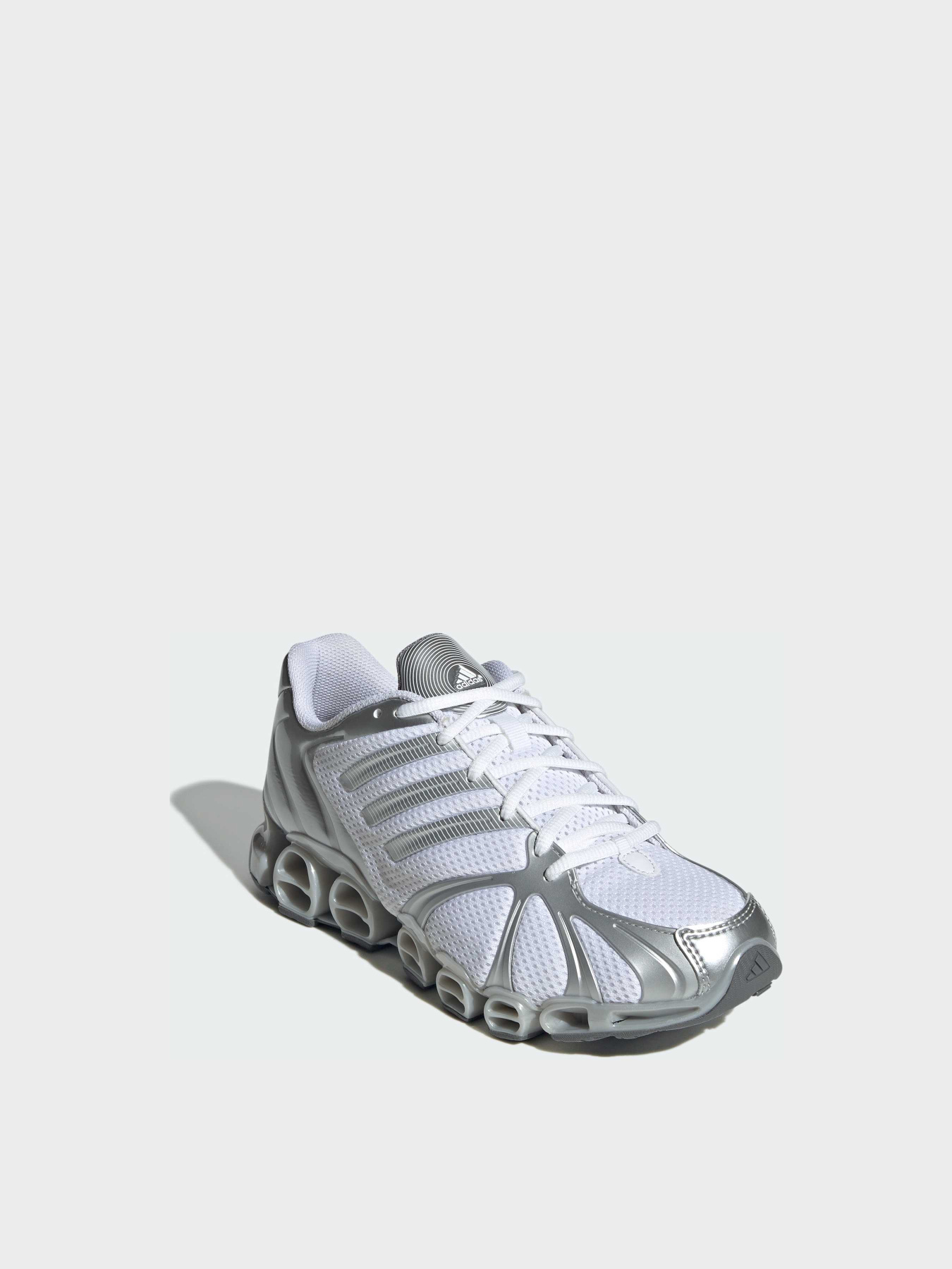 Кроссовки повседневные Adidas модель JQ0555 Кроссовки повседневные Adidas модель JQ0555 Фото