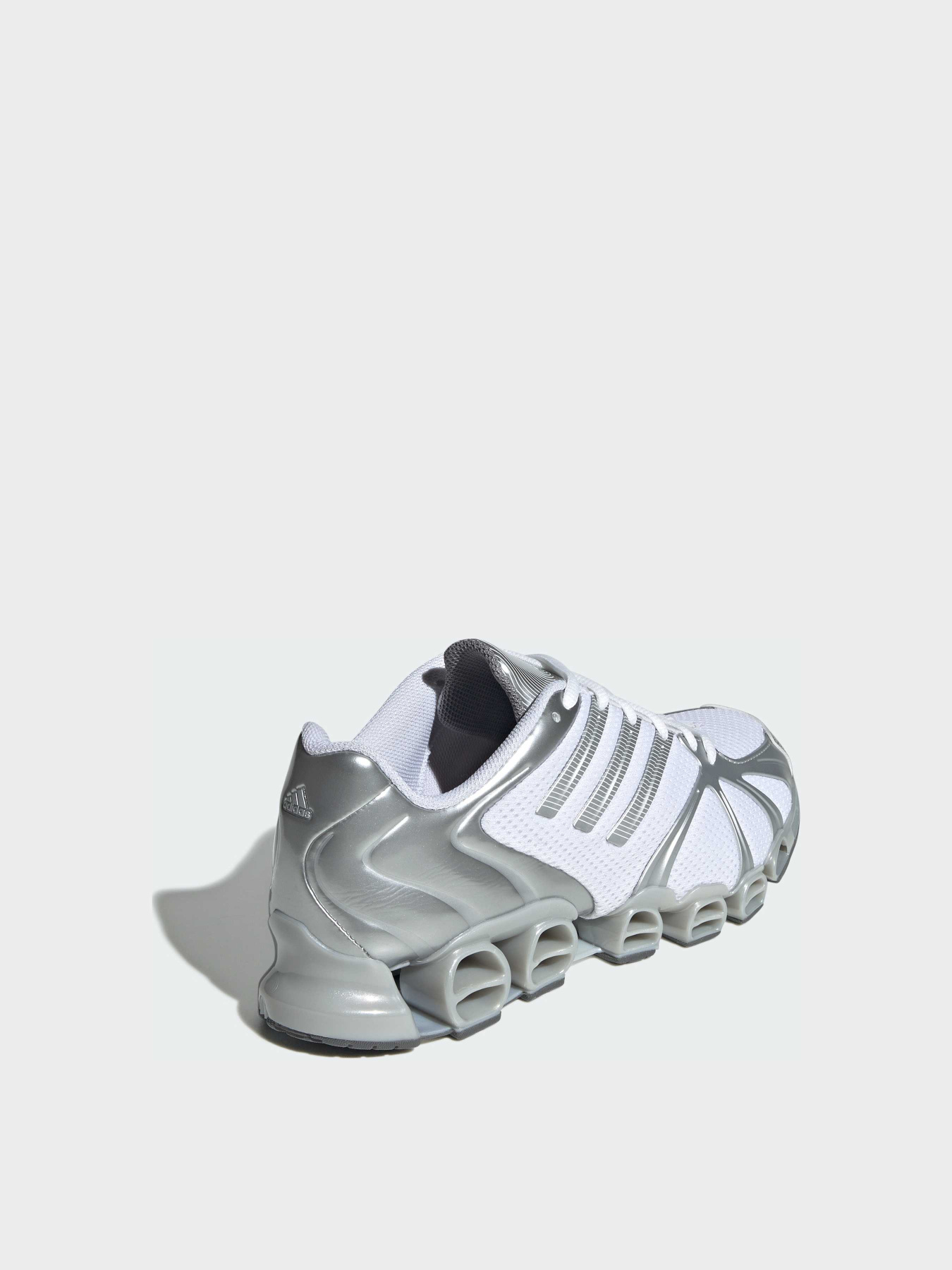 Кроссовки повседневные Adidas модель JQ0555 Кроссовки повседневные Adidas модель JQ0555 Фото