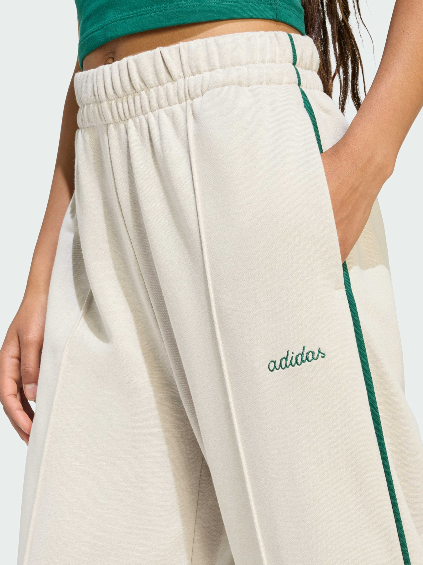 Повсякденні штани Adidas модель JZ0192 Фото