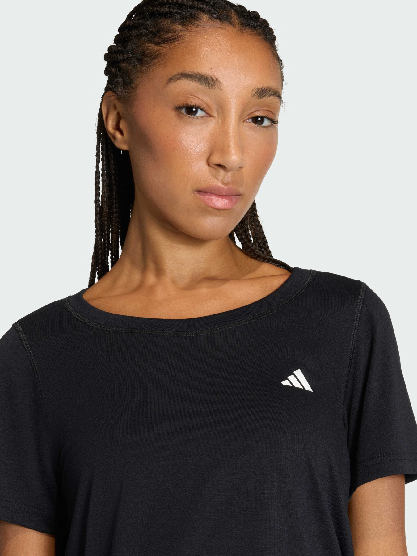 Спортивная футболка Adidas модель JY5605 Фото