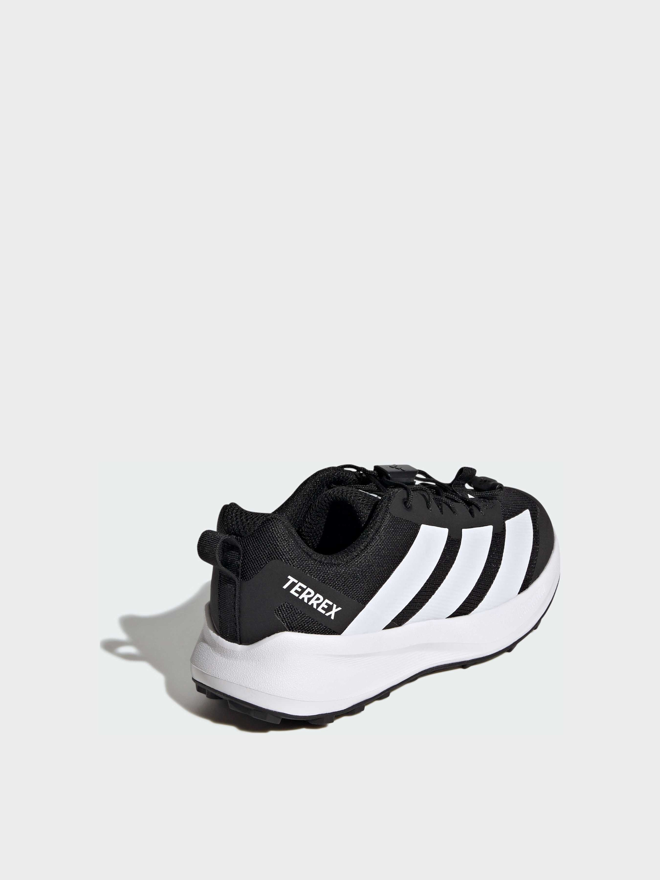 Кроссовки Adidas Terrex модель JR6633 Фото