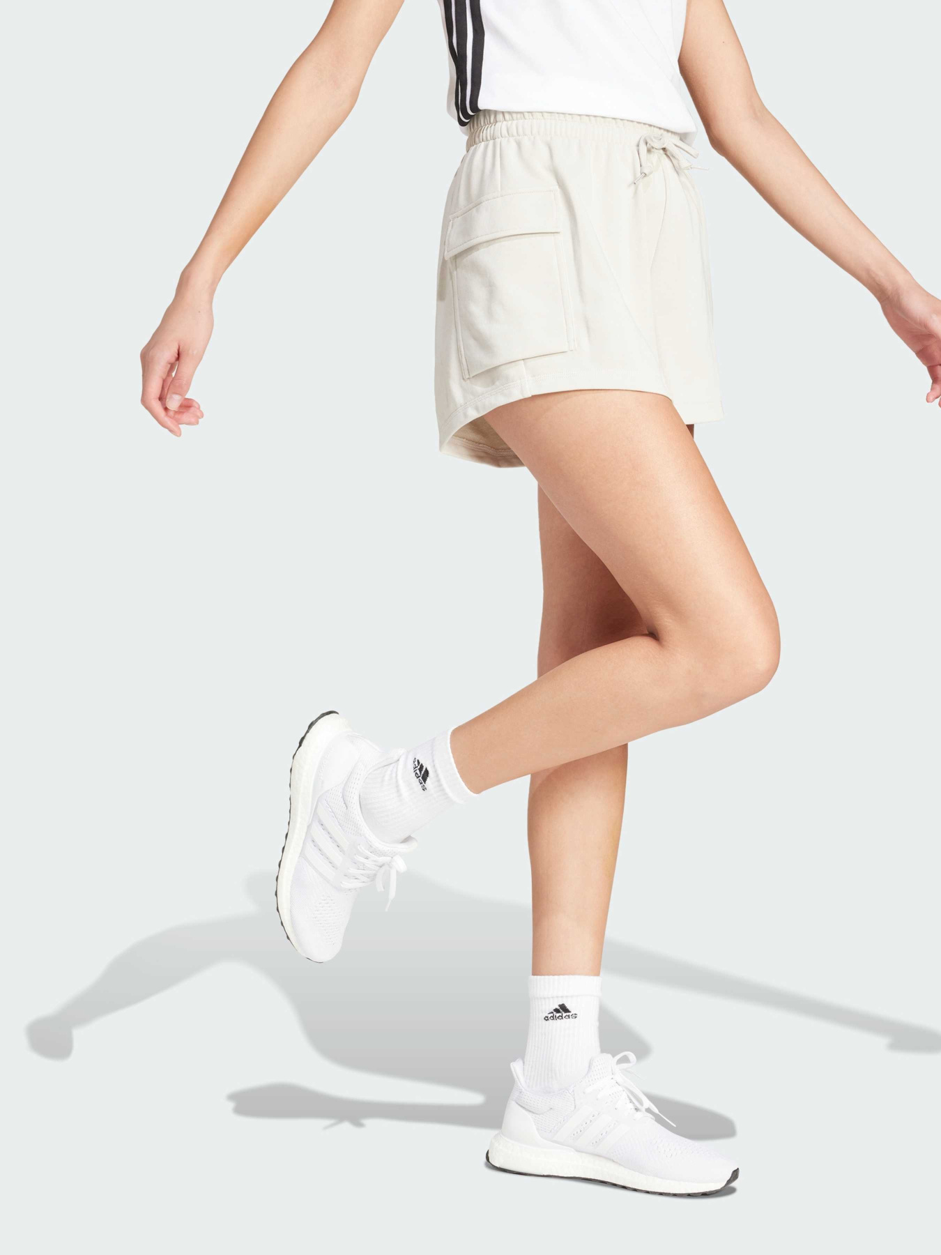 Повсякденні шорти Adidas модель JC5699 Повсякденні шорти Adidas модель JC5699 Фото