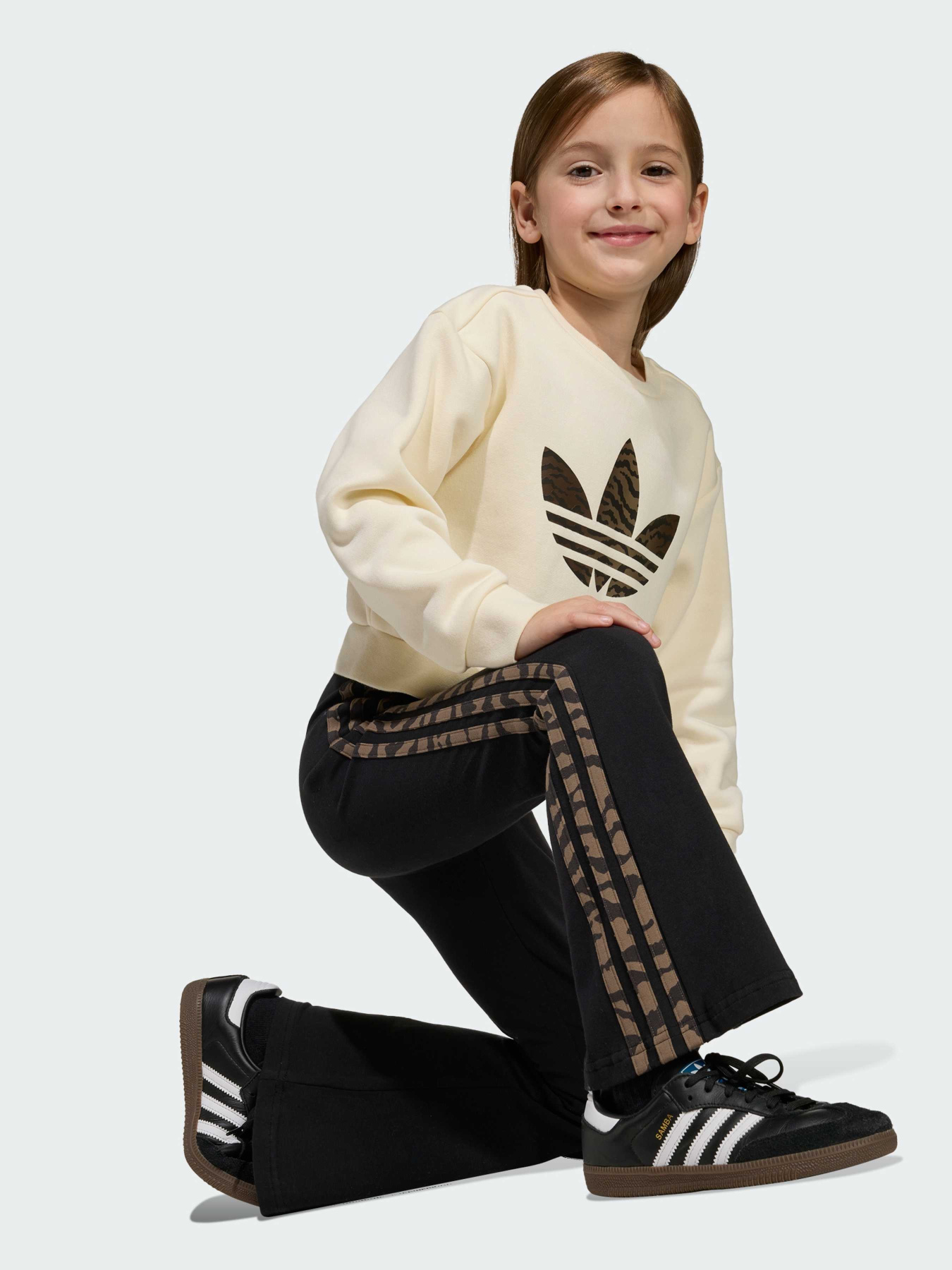 Комплект: свитшот и брюки BOXY модель KD5814 Фото